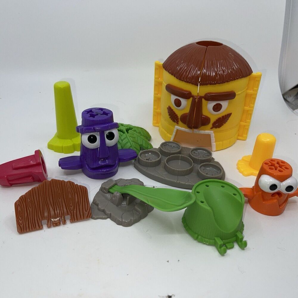 Hasboro Play-Doh Doh-Doh Island Squishketball Tiki Playset 2003 NO DOUGH